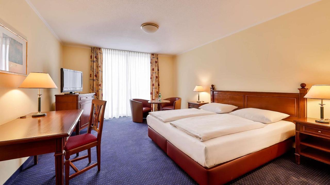 Dorint Marc Aurel Spa & Golf Resort Bad Gögging Extérieur photo