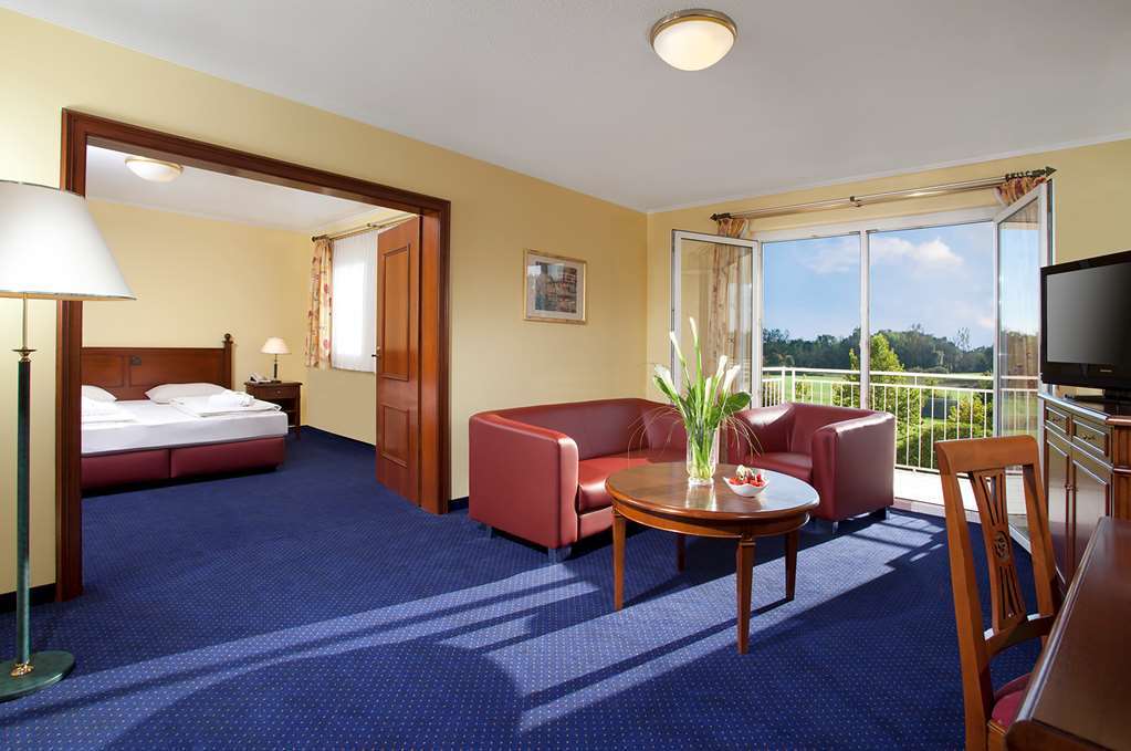 Dorint Marc Aurel Spa & Golf Resort Bad Gögging Chambre photo